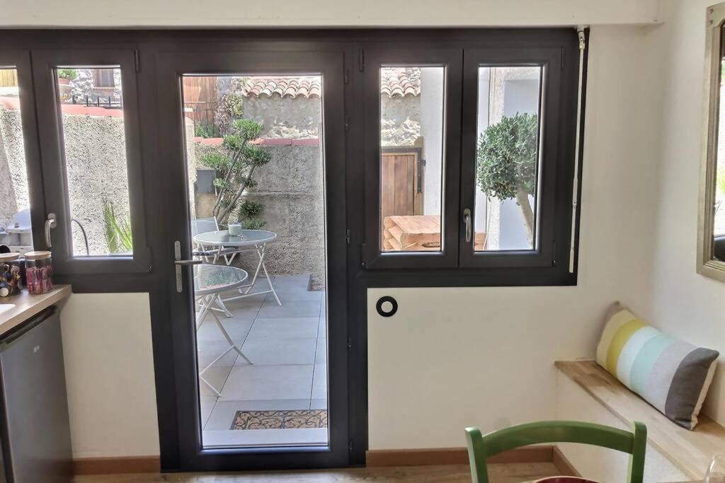 Appartement Studio tout confort, terrasse, calme Moustiers #7 Extérieur photo