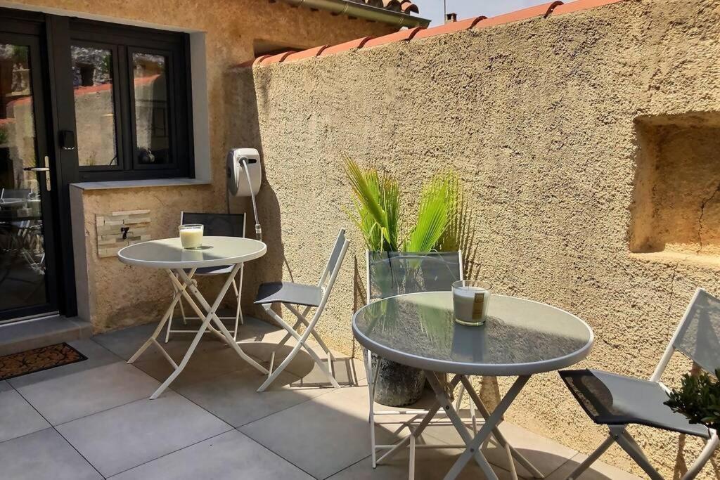 Appartement Studio tout confort, terrasse, calme Moustiers #7 Extérieur photo